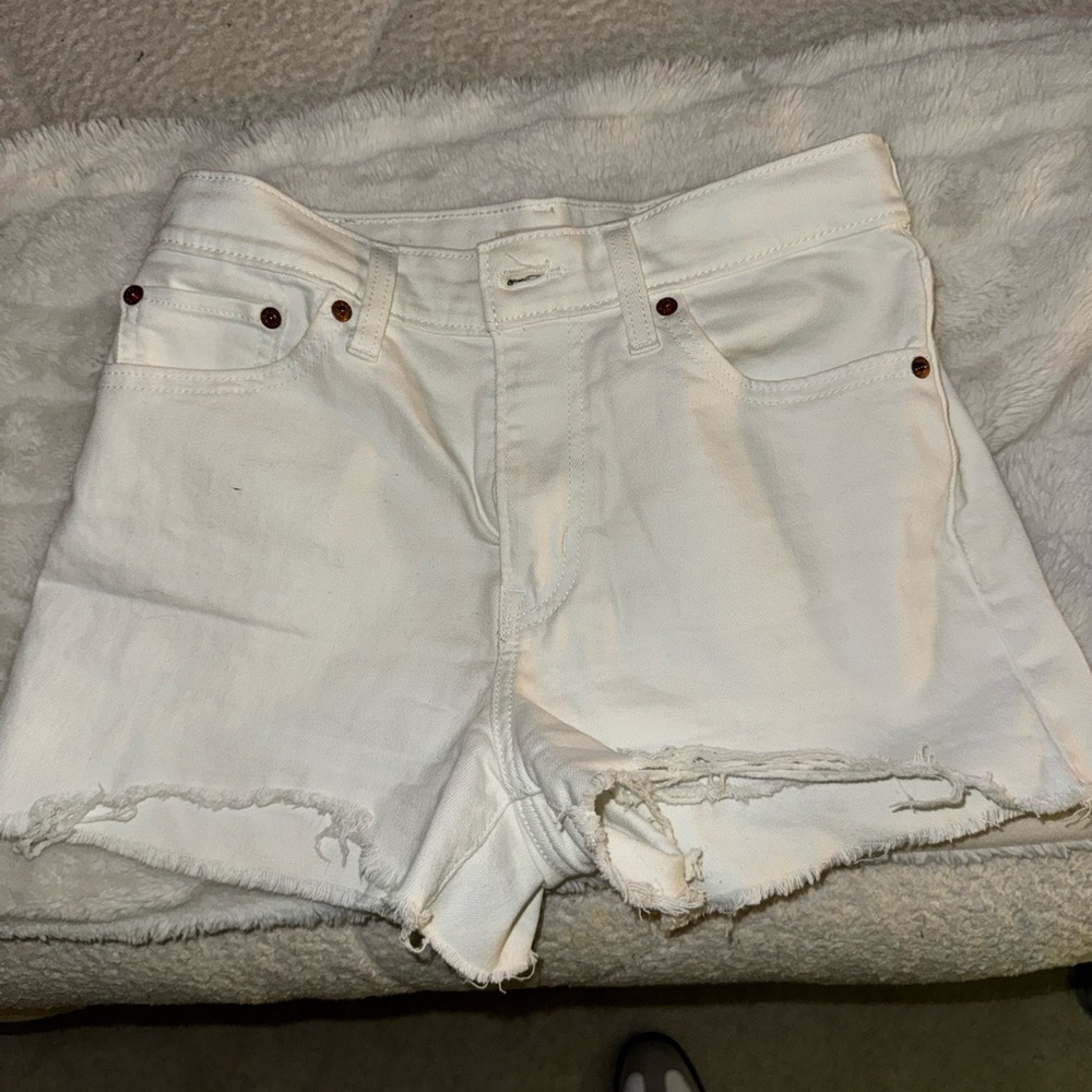 Levi’s white shorts